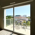 Le Spacieux - Royan, Wifi & Balcon Apartment *