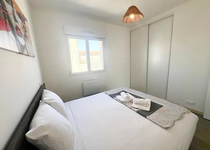 Le Spacieux - Royan, Wifi & Balcon 아파트