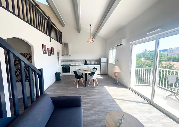 Le Spacieux - Royan, Wifi & Balcon 아파트 *