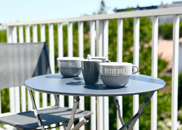 Le Spacieux - Royan, Wifi & Balcon Apartmán